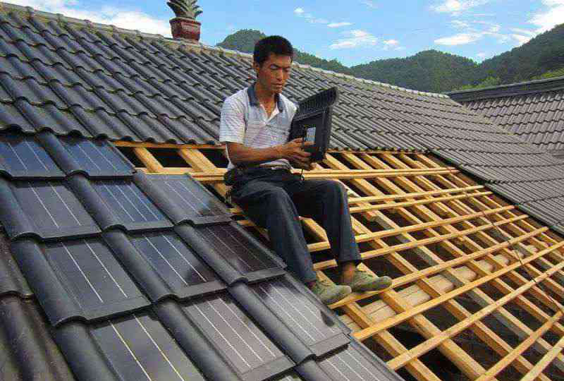彩钢瓦屋顶光伏安装方案